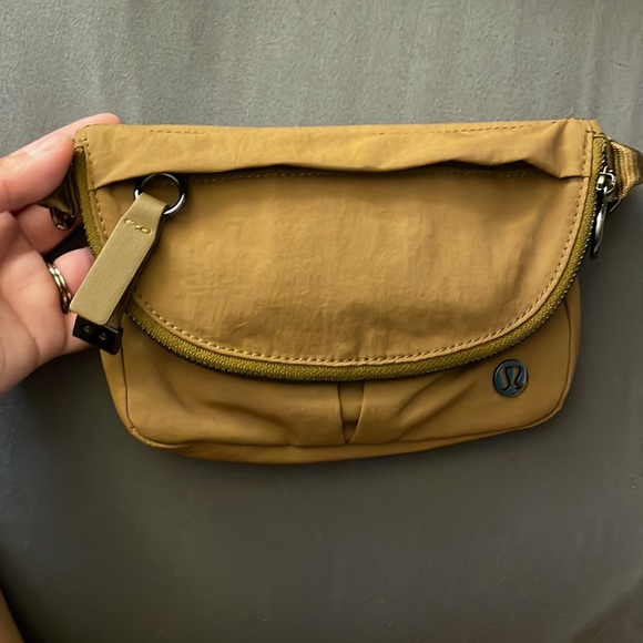 SOLD- Lululemon All Night Festival Bag - Picture 12 of 13